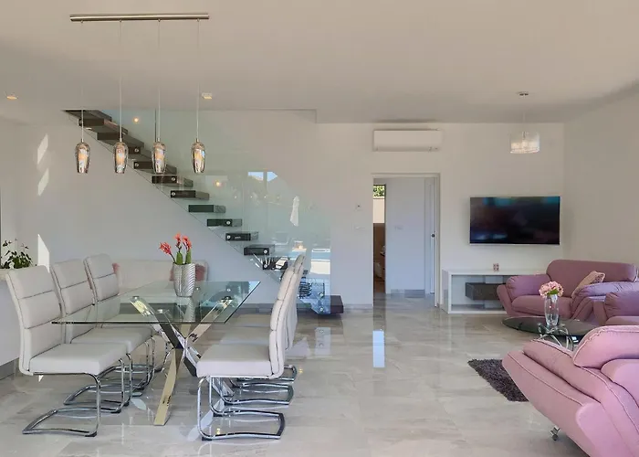 Sunshine Tea Будинок відпочинку Пула